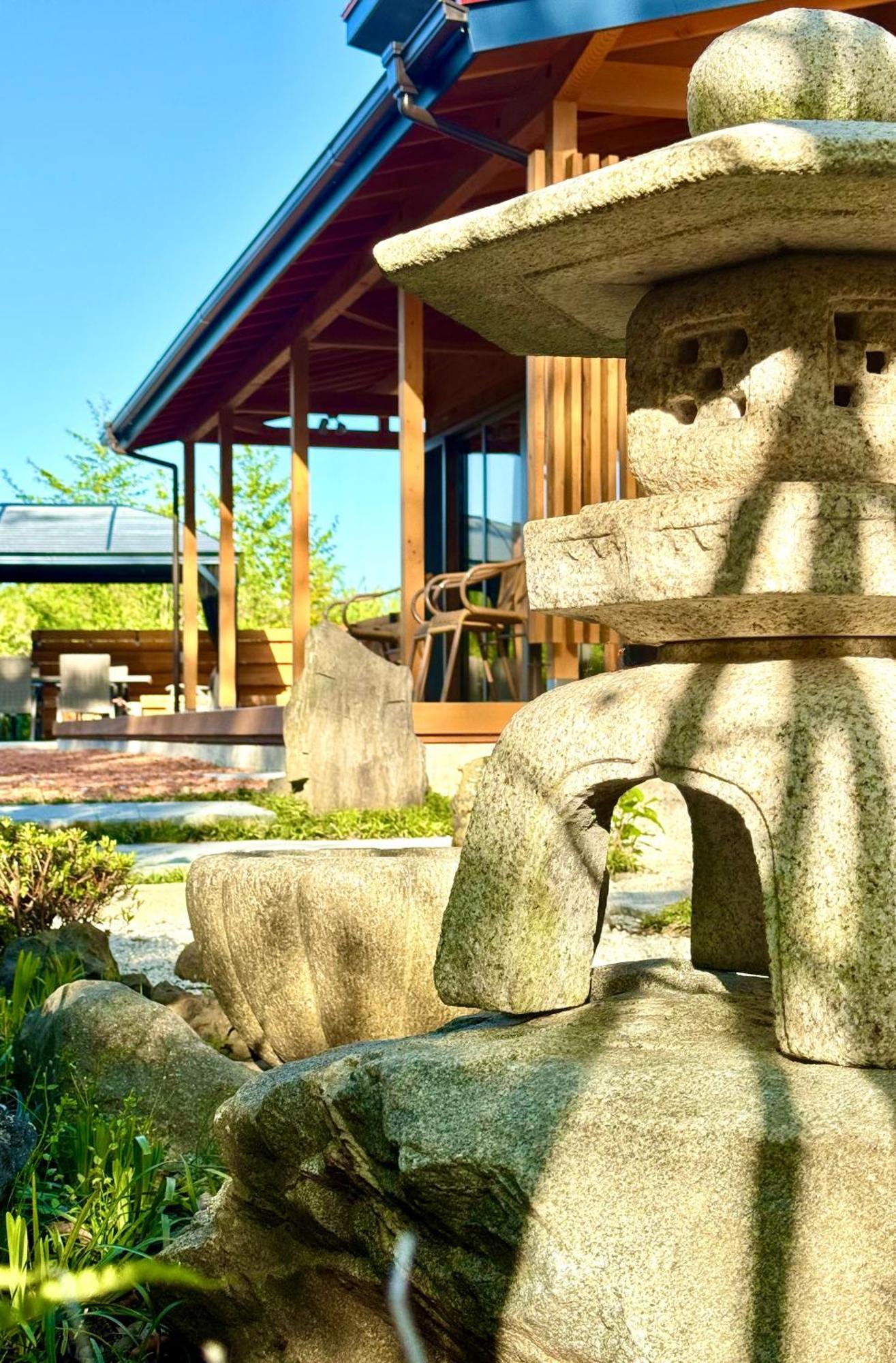 Private Villa Ietona Fujikawaguchiko Bagian luar foto